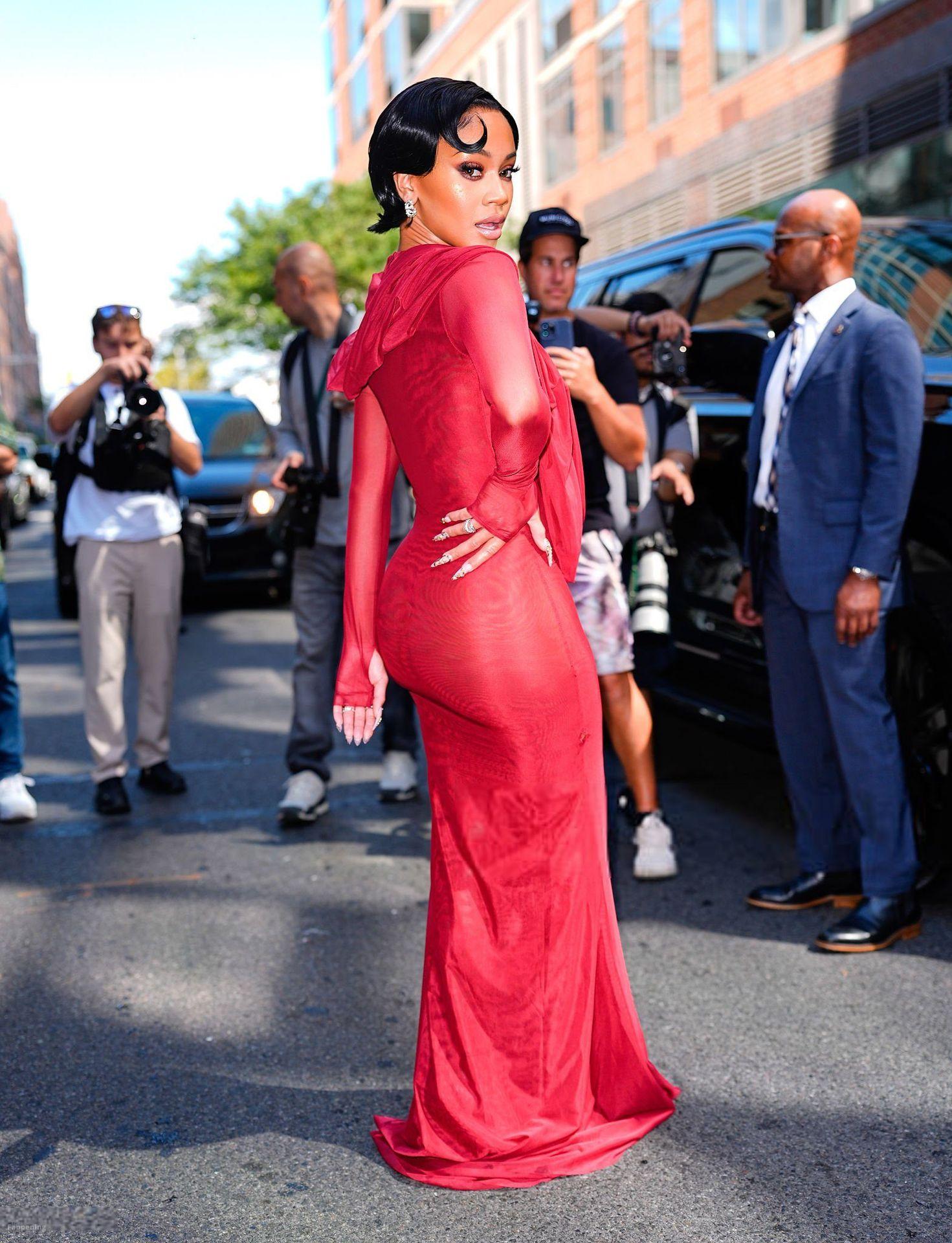 saweetie-big-breasts-ass-red-dress-nyfw-026-the-fappening-pics_