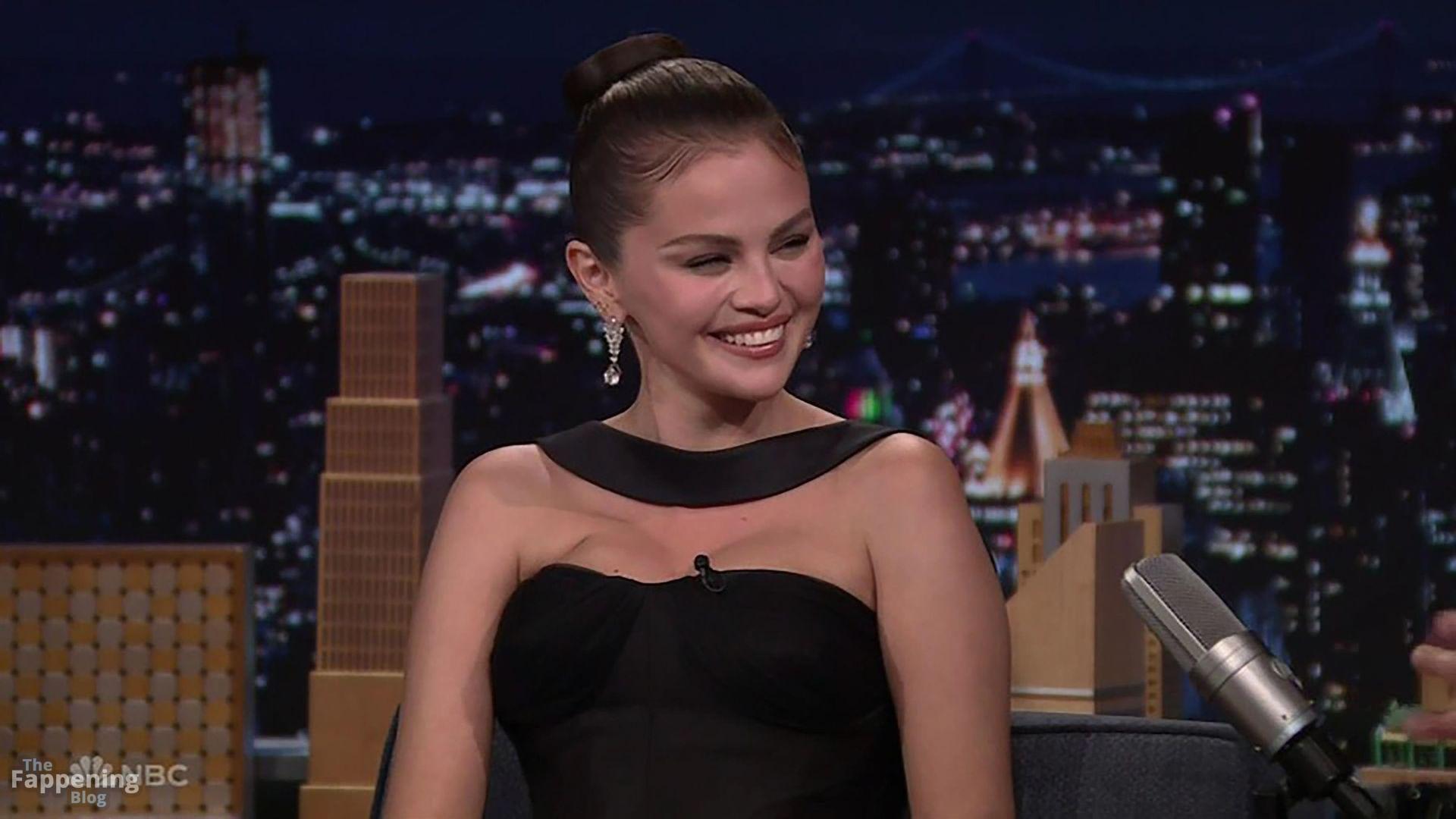 selena-gomez-11-the-fappening-pics_-5