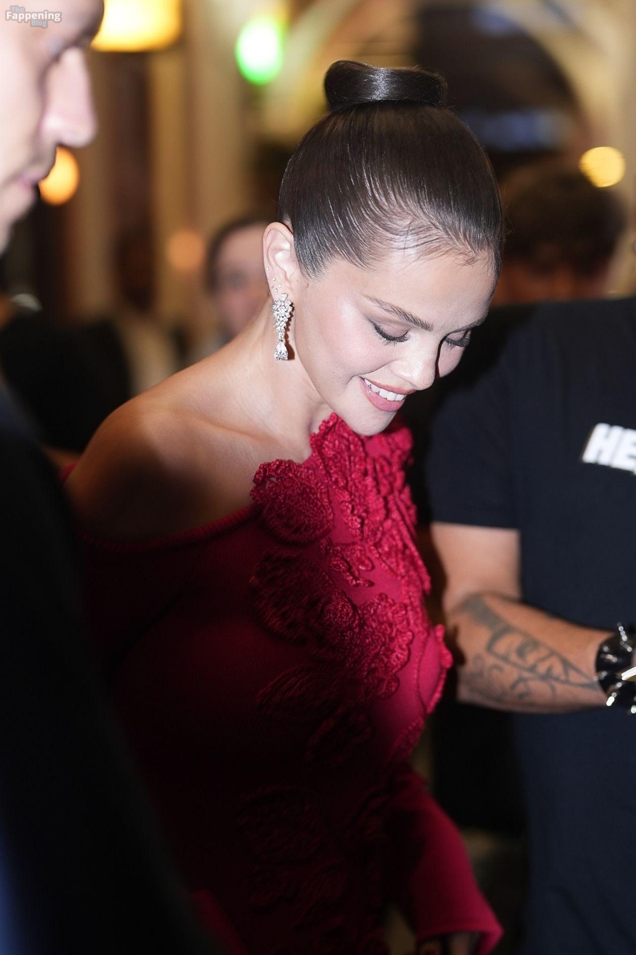 selena-gomez-17-the-fappening-pics_-3