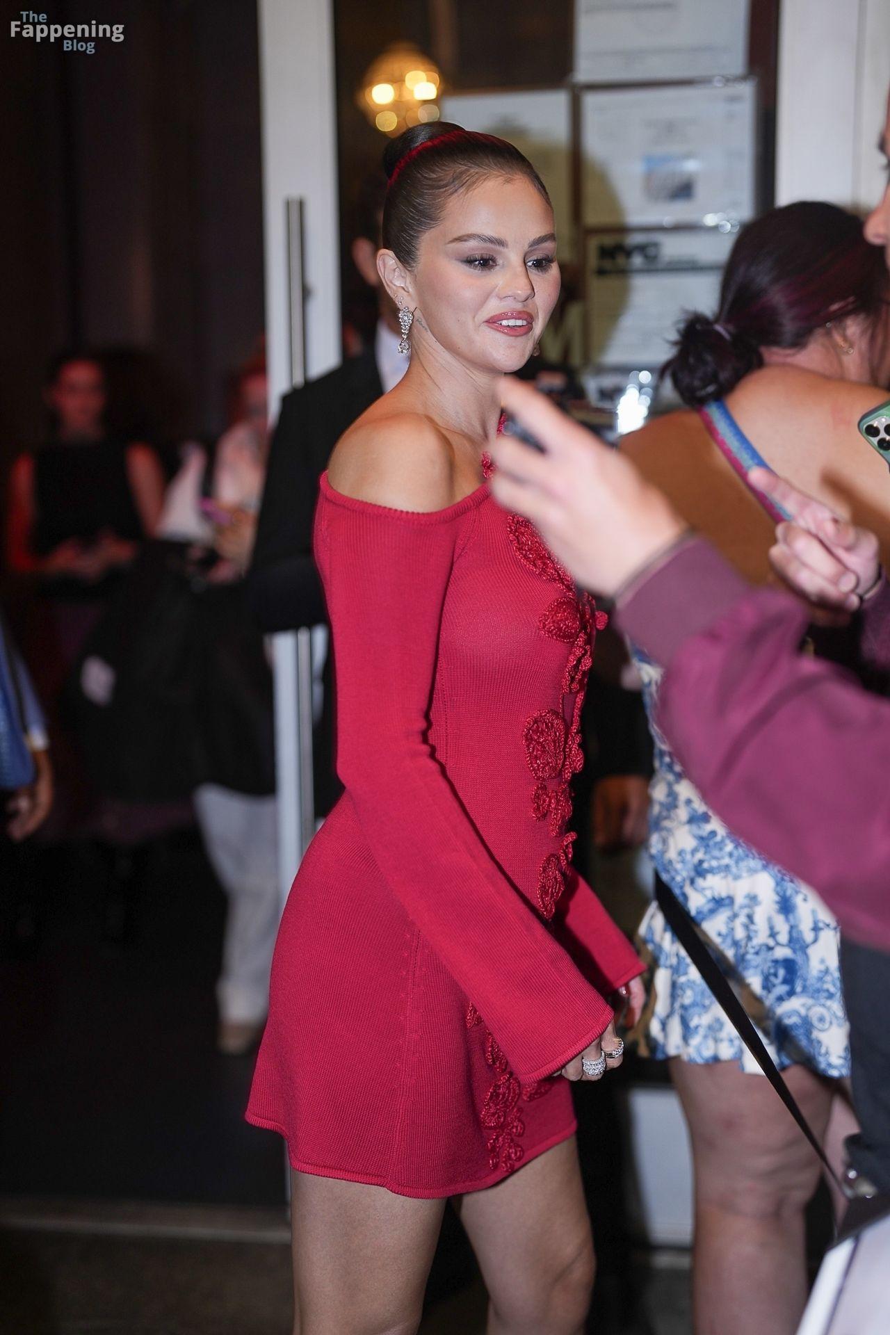 selena-gomez-26-the-fappening-pics_-3