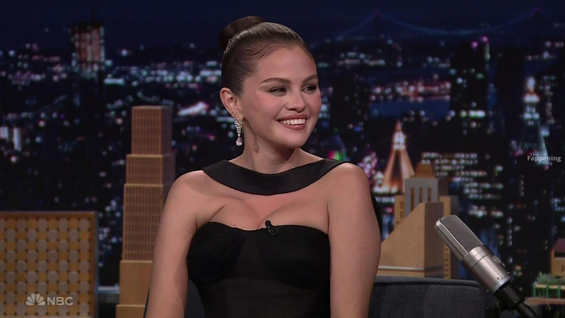 selena-gomez-5-the-fappening-pics_-5