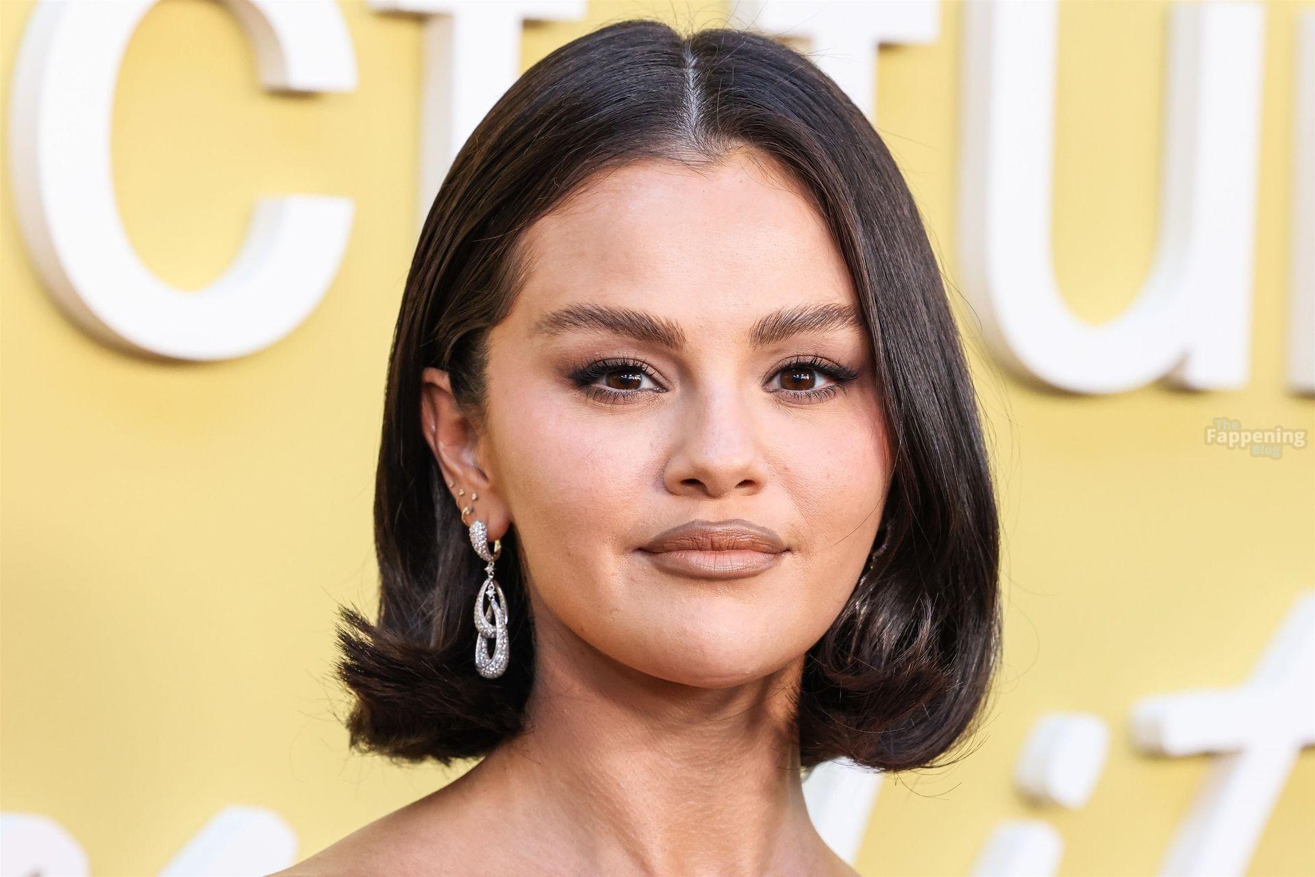 selena-gomez-9-the-fappening-pics_