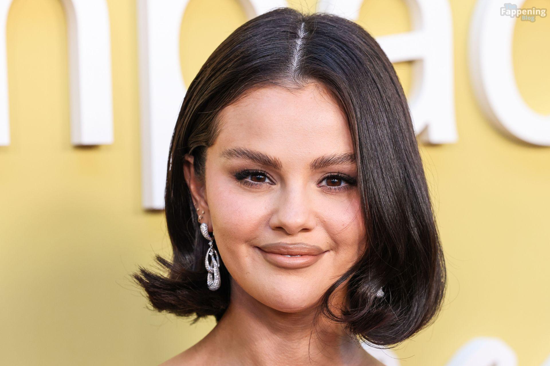 selena-gomez-sexy-2-the-fappening-pics_