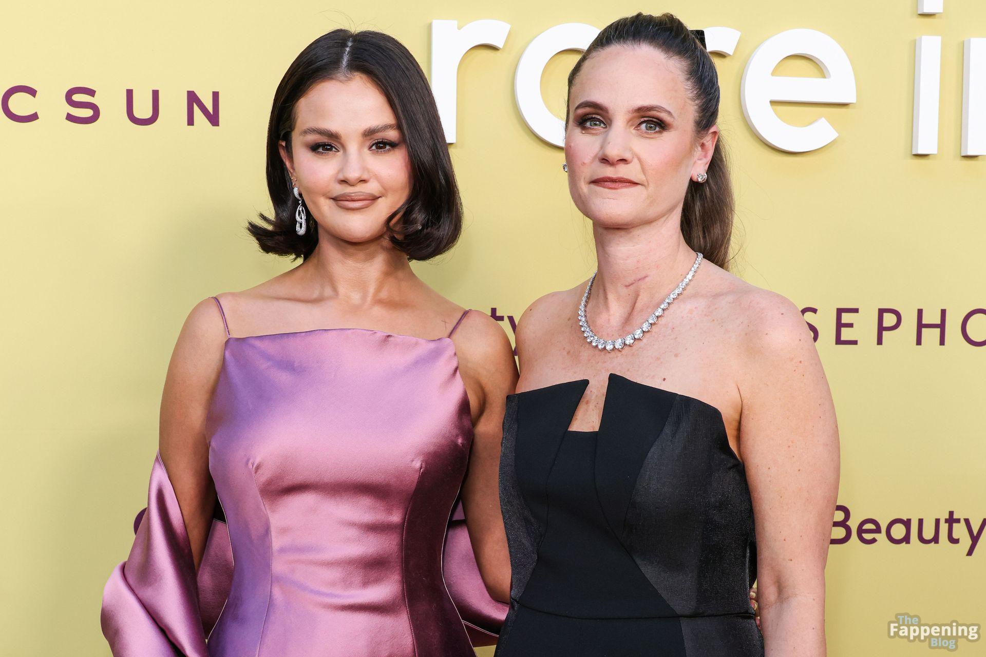 selena-gomez-sexy-28-the-fappening-pics_