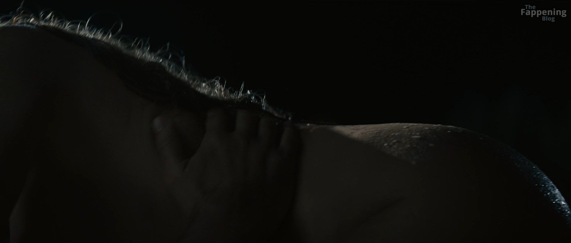 serenay-sarikaya-nude-sexy-10-the-fappening-pics