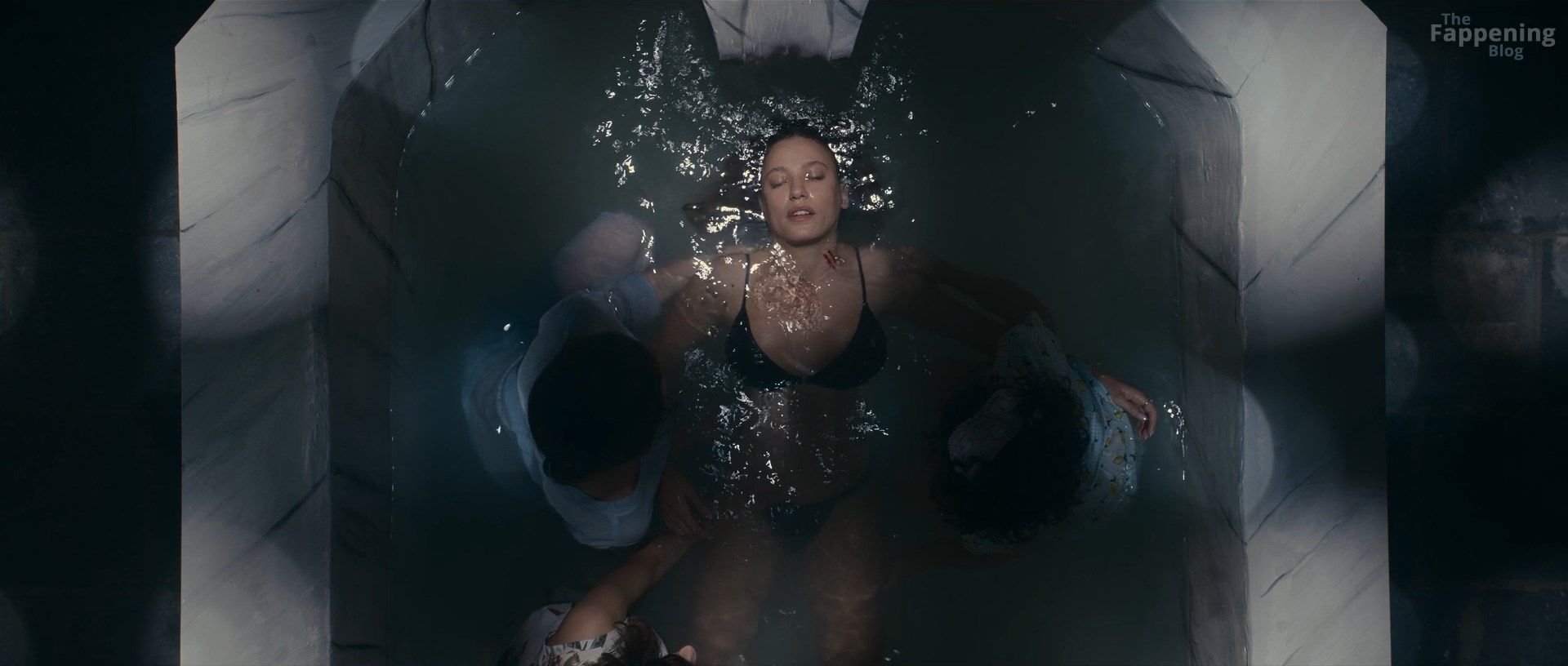 serenay-sarikaya-nude-sexy-15-the-fappening-pics