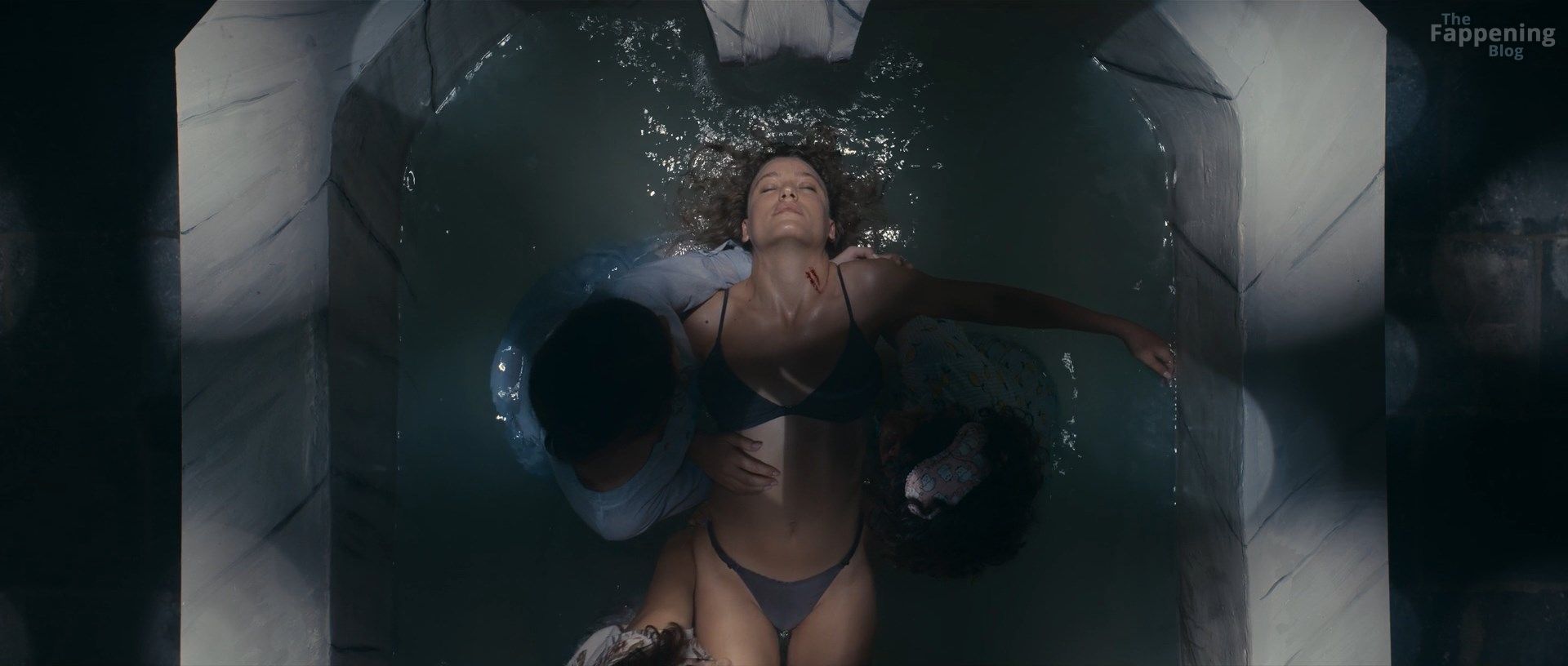 serenay-sarikaya-nude-sexy-19-the-fappening-pics