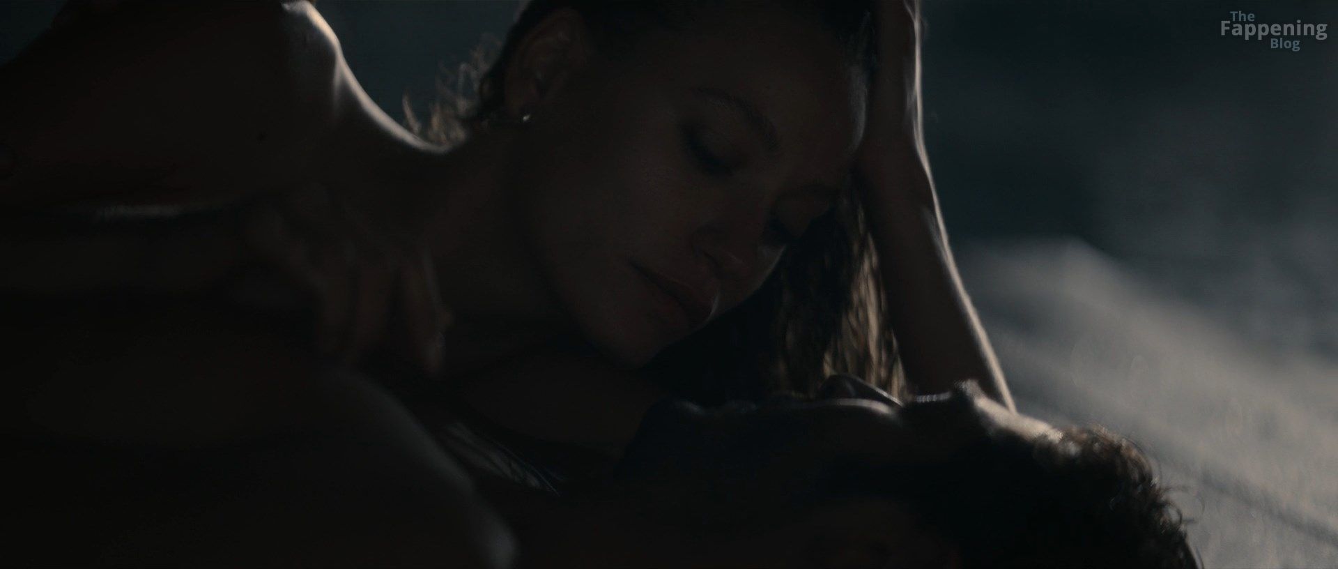 serenay-sarikaya-nude-sexy-23-the-fappening-pics