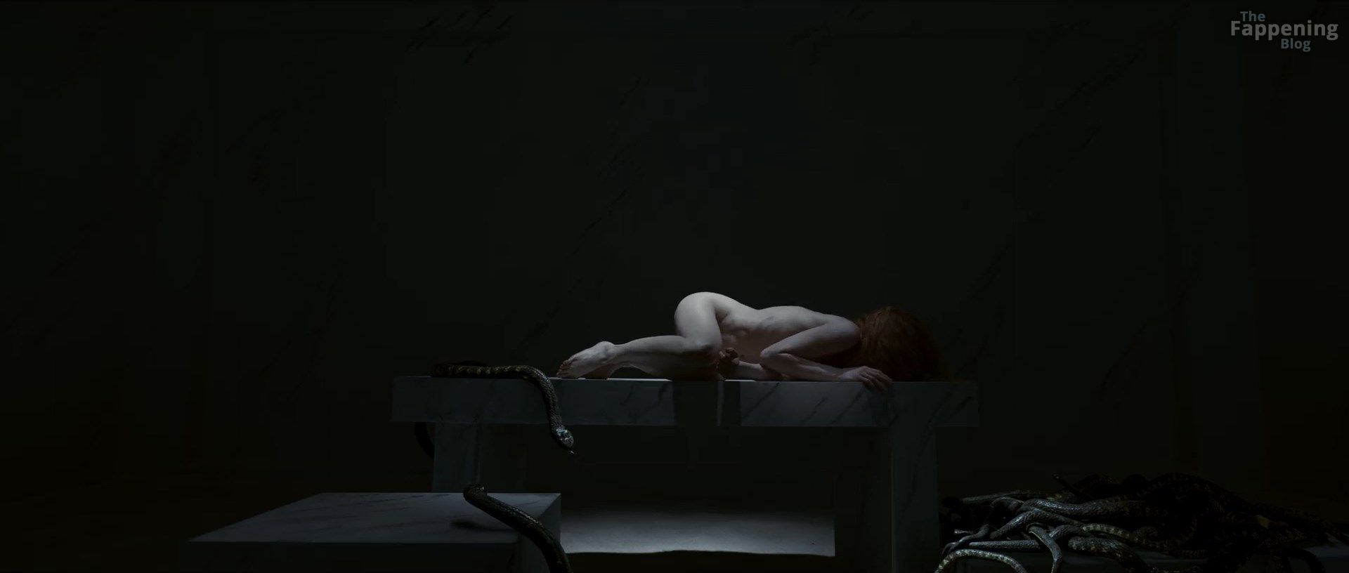 serenay-sarikaya-nude-sexy-37-the-fappening-pics