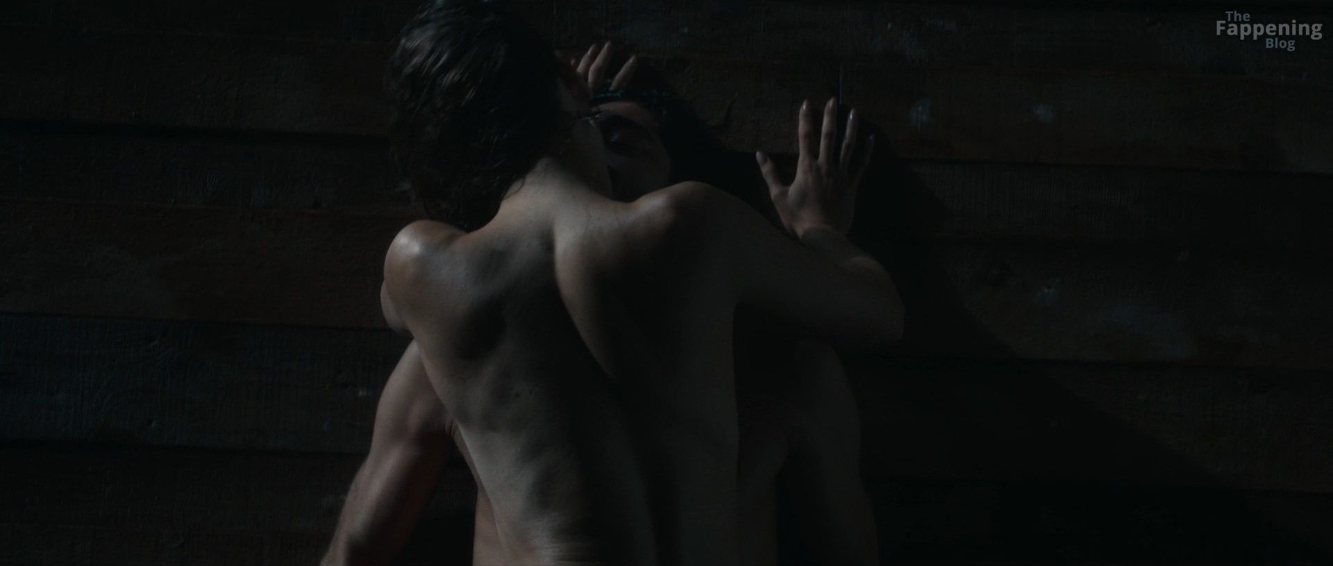 serenay-sarikaya-nude-sexy-45-the-fappening-pics