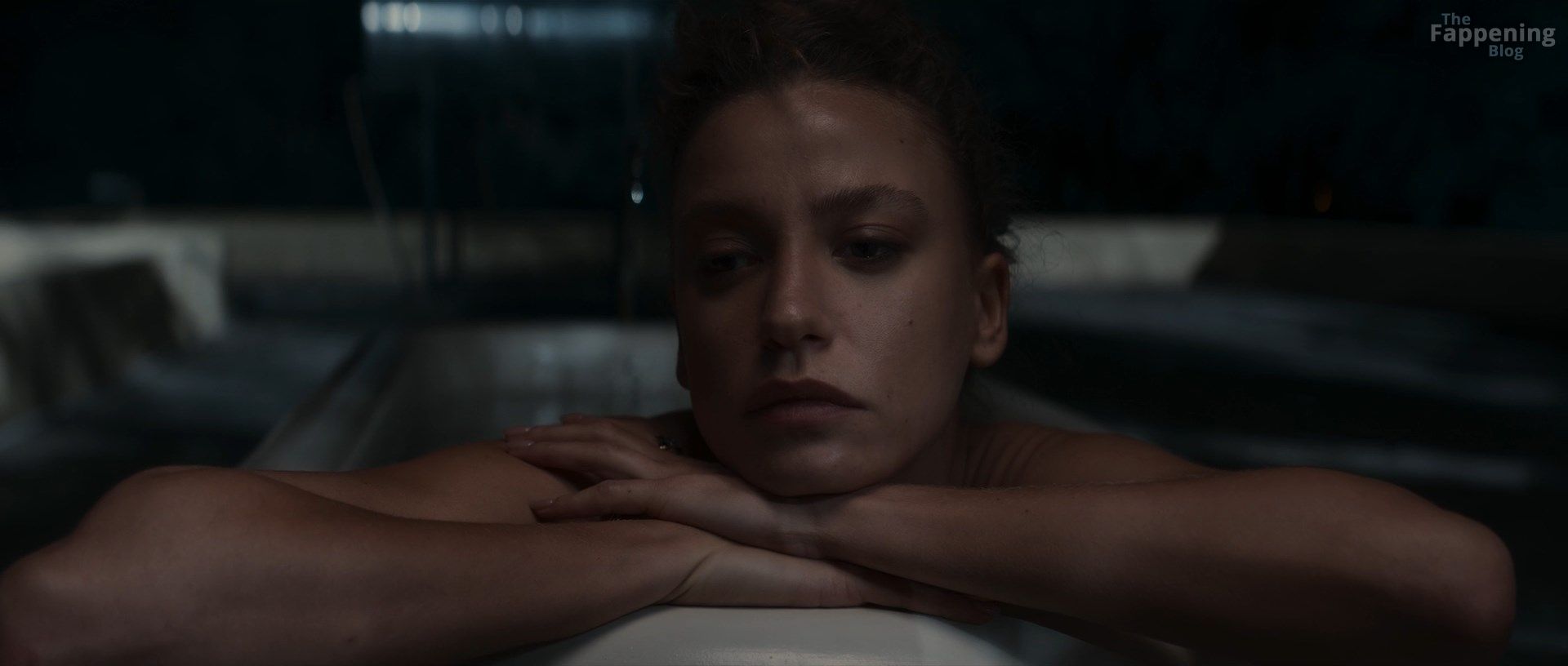 serenay-sarikaya-nude-sexy-7-the-fappening-pics