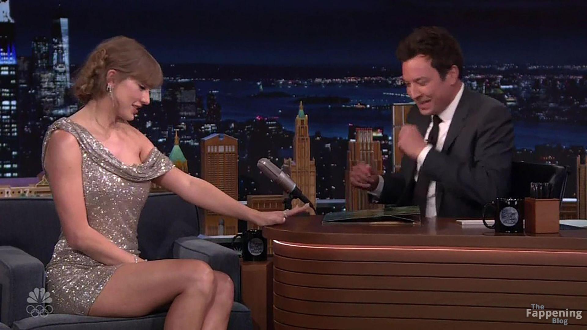 taylor-swift-13-the-fappening-pics_-2