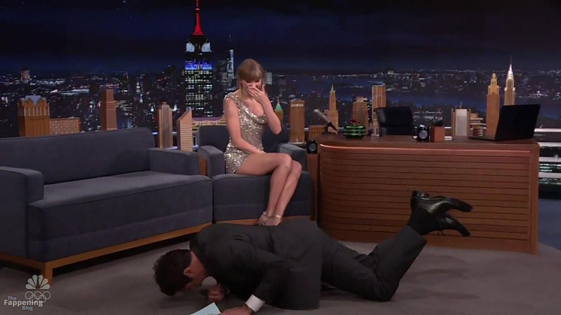 taylor-swift-54-the-fappening-pics_-1