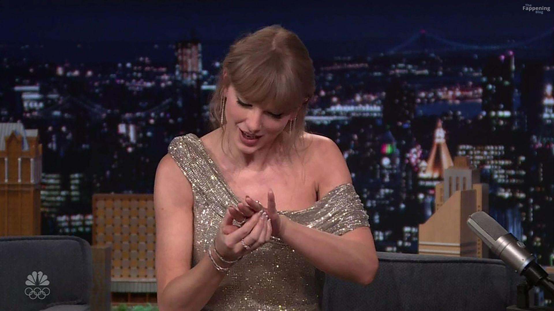 taylor-swift-6-the-fappening-pics_-2