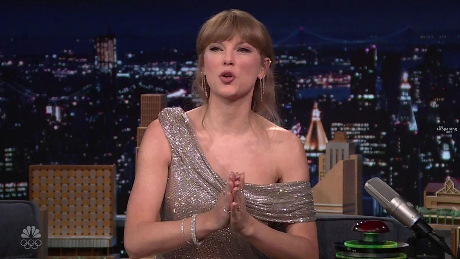 taylor-swift-61-the-fappening-pics_-1