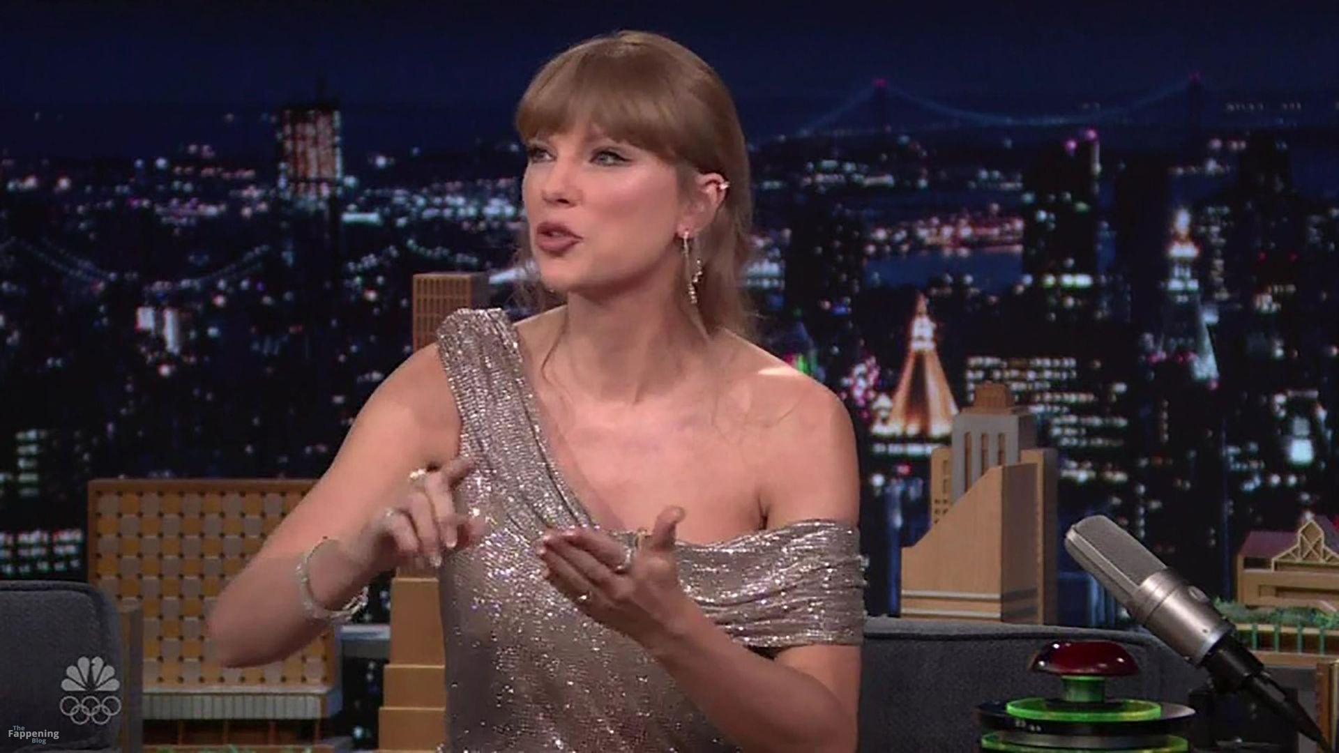 taylor-swift-63-the-fappening-pics_-1