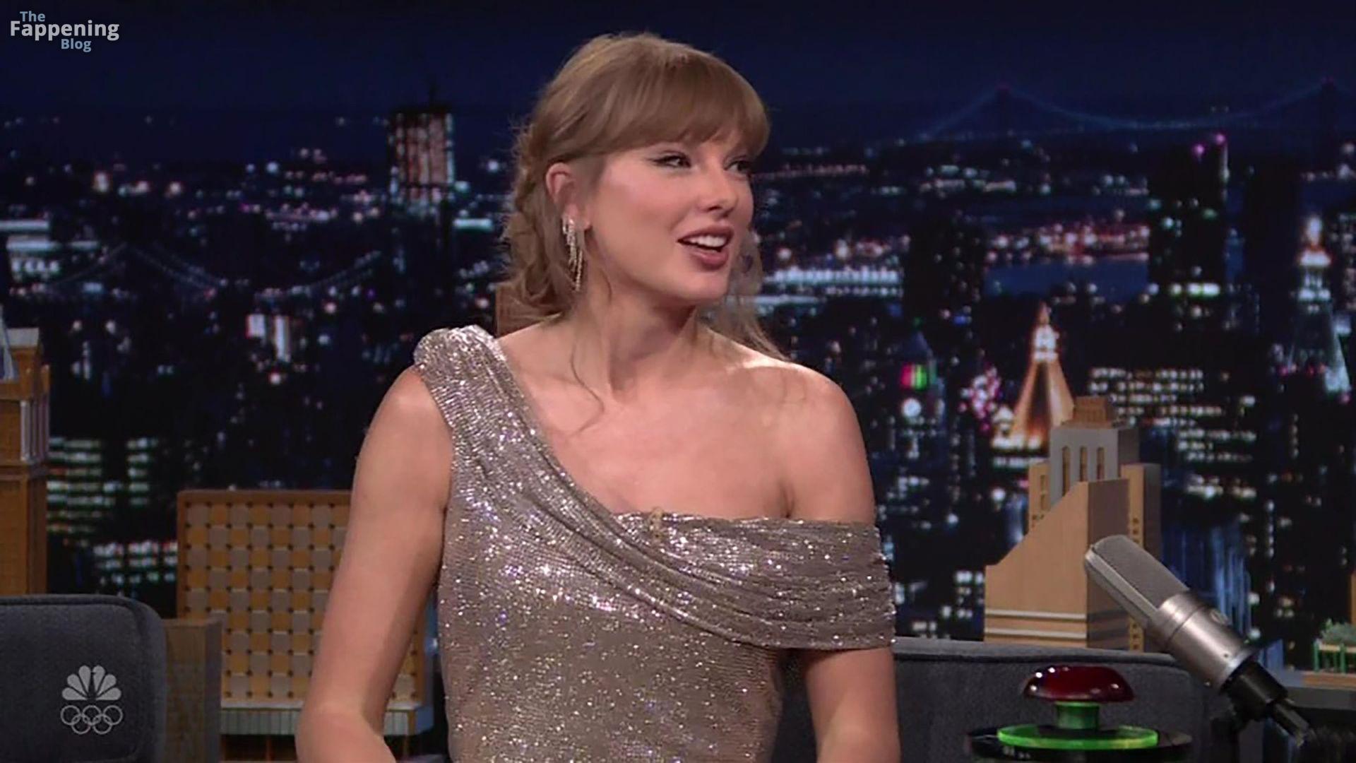 taylor-swift-64-the-fappening-pics_-1