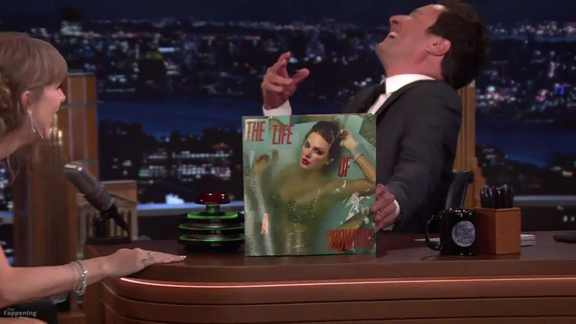 taylor-swift-66-the-fappening-pics_-1