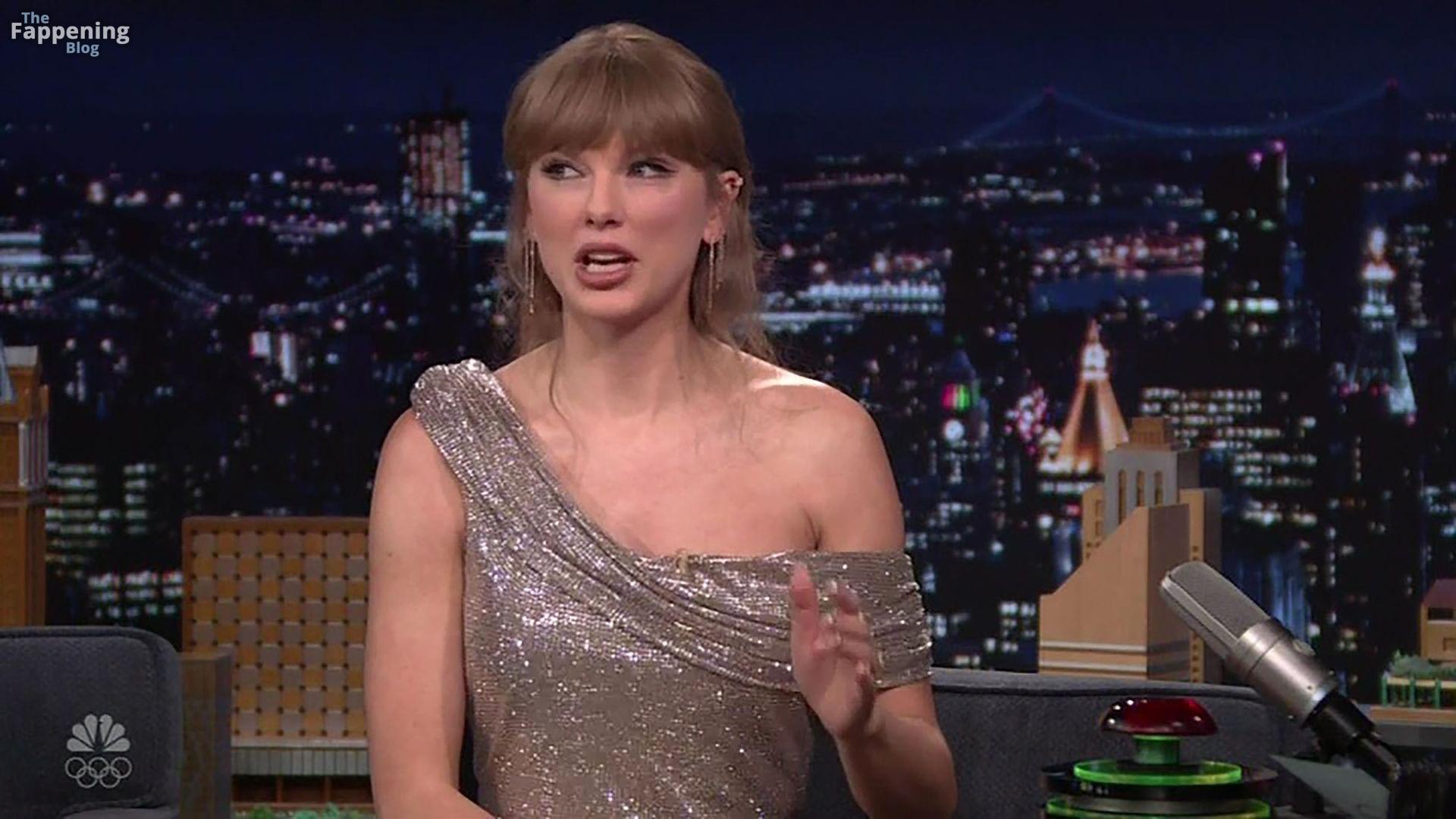 taylor-swift-77-the-fappening-pics_-1