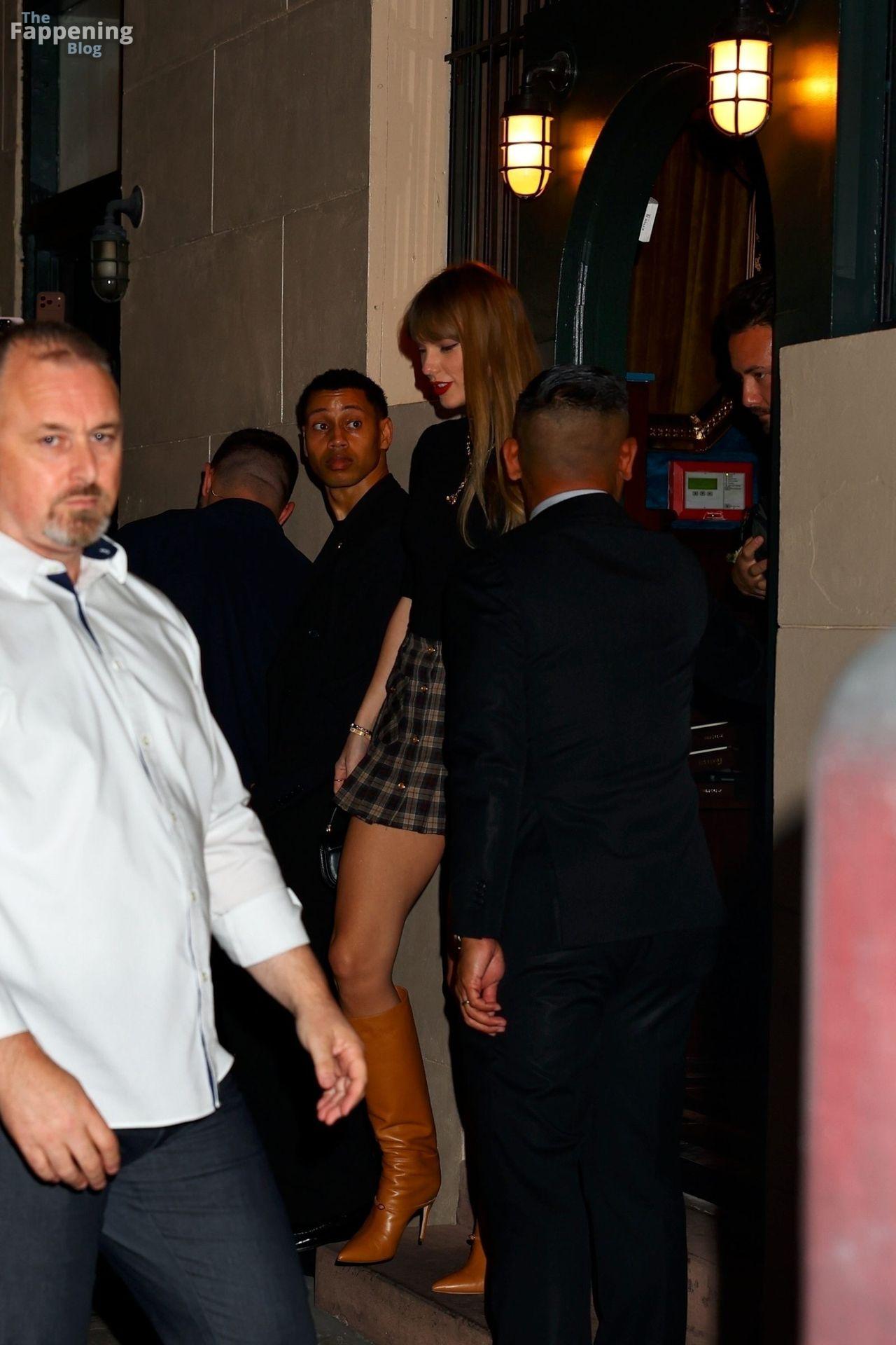 taylor-swift-sexy-legs-mini-skirt-boots-nyc-034-the-fappening-pics_