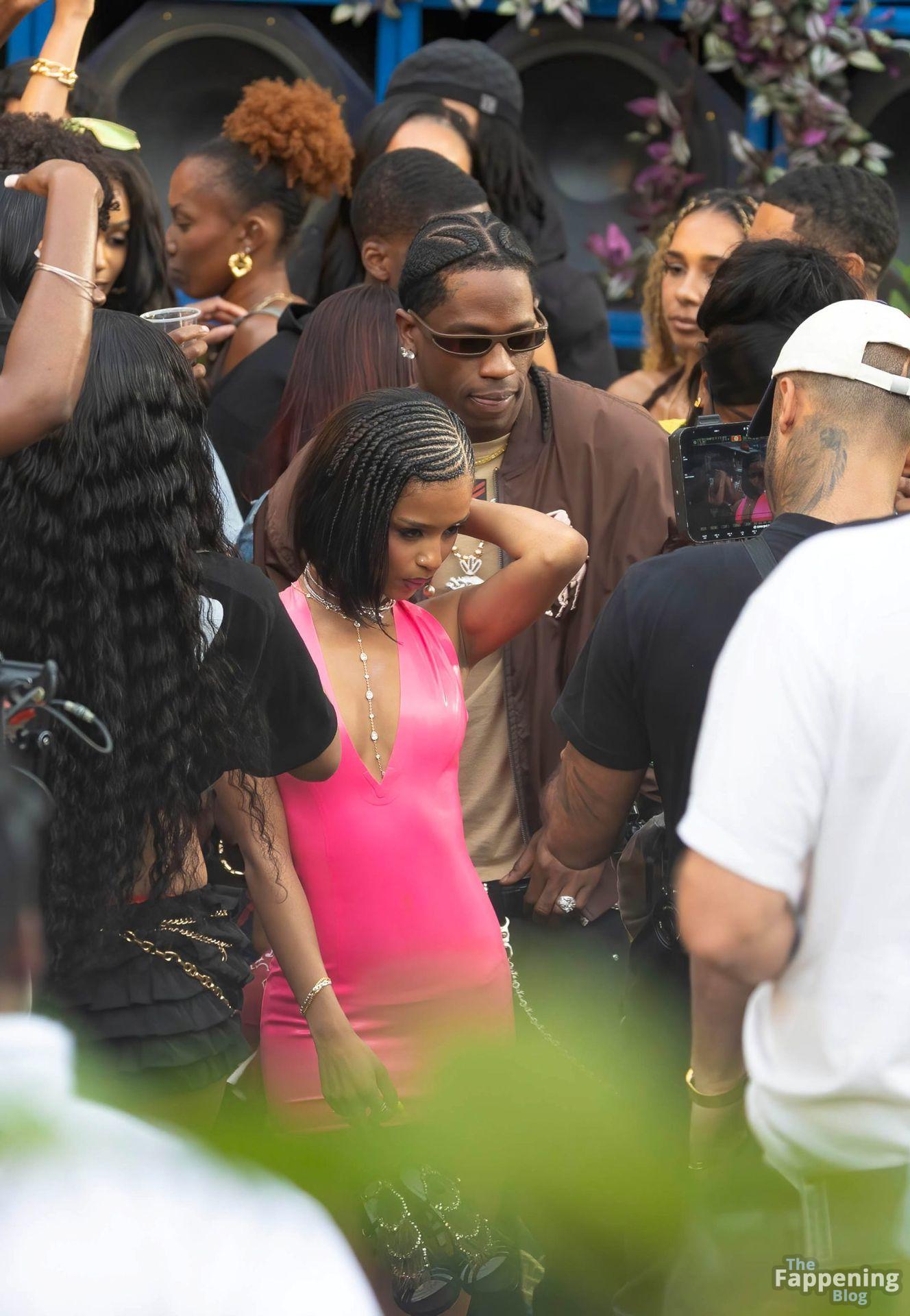 tyla-sexy-body-hot-pink-latex-mini-020-the-fappening-pics_