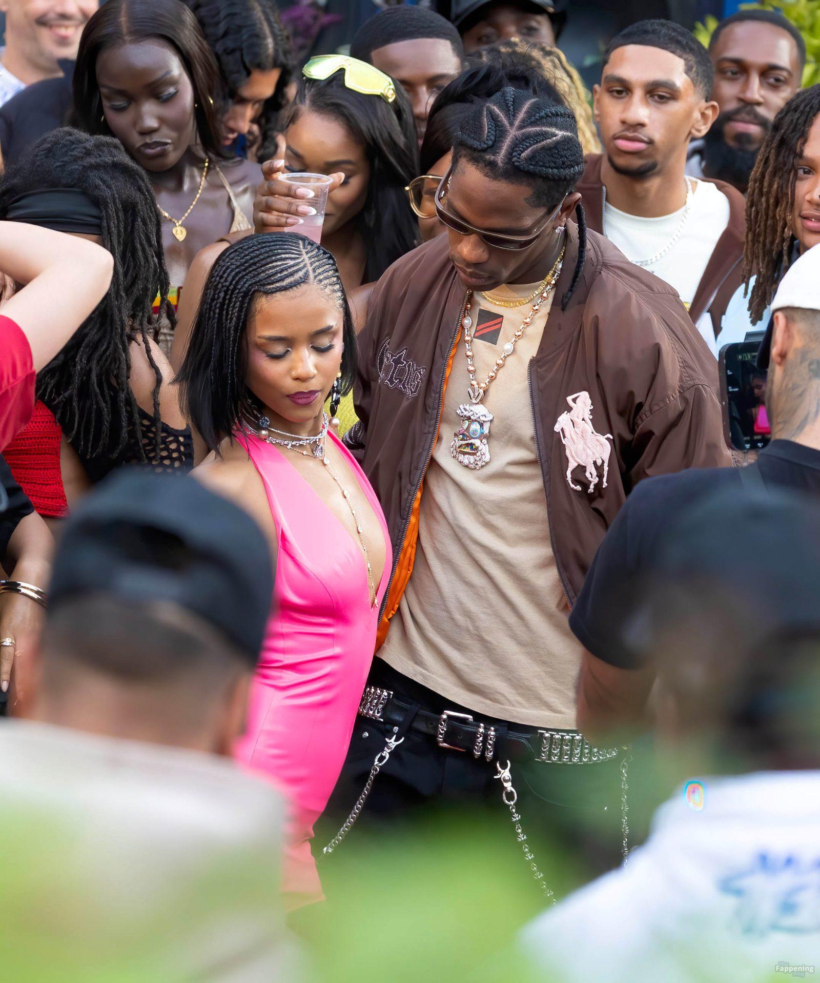 tyla-sexy-body-hot-pink-latex-mini-023-the-fappening-pics_