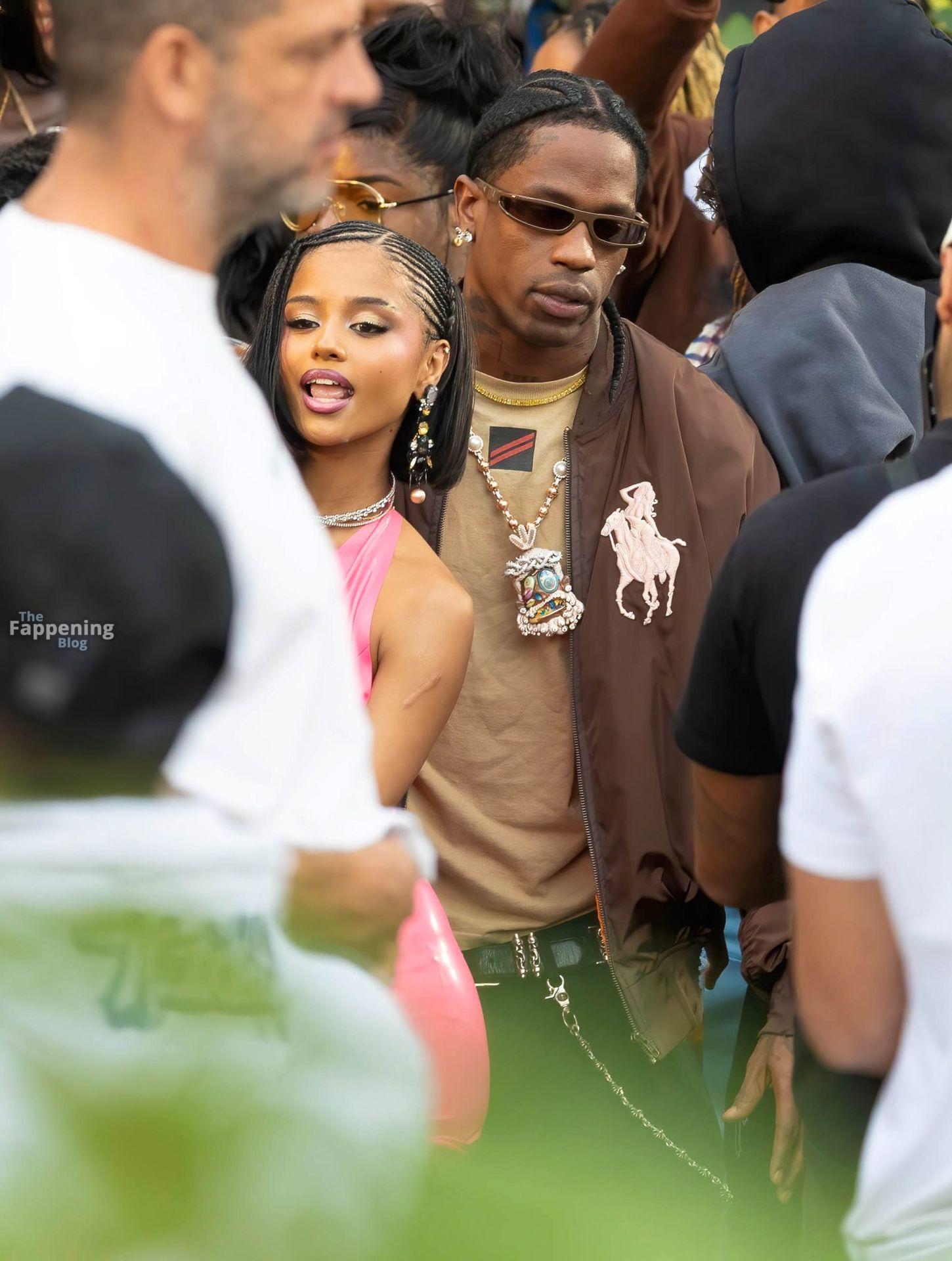 tyla-sexy-body-hot-pink-latex-mini-025-the-fappening-pics_