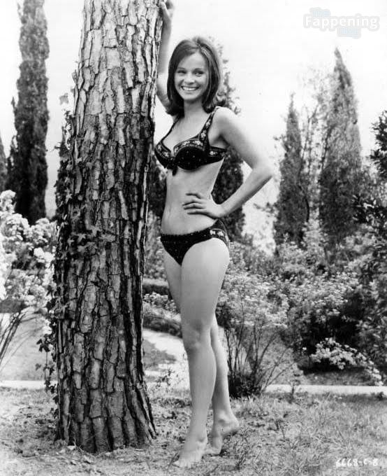 1008112248966_00_laura-antonelli-the-fappening-pics_