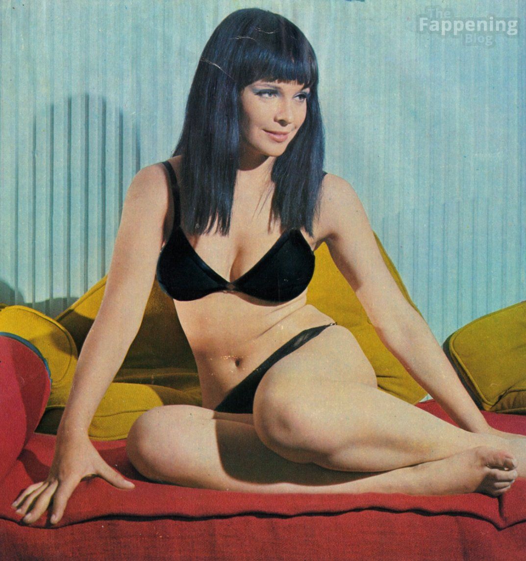 1008112248966_14_laura-antonelli4-the-fappening-pics_