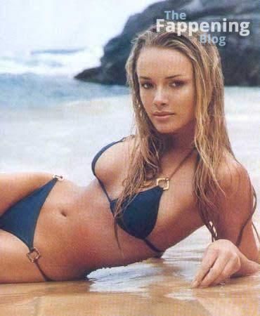 amanda-marcum-5390-the-fappening-pics_