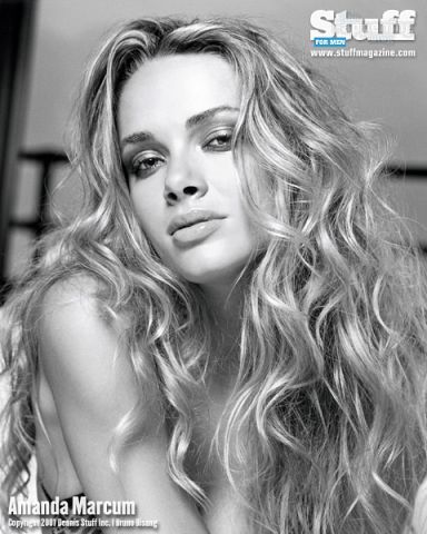 amanda-marcum-nude-sexy-20-the-fappening-pics