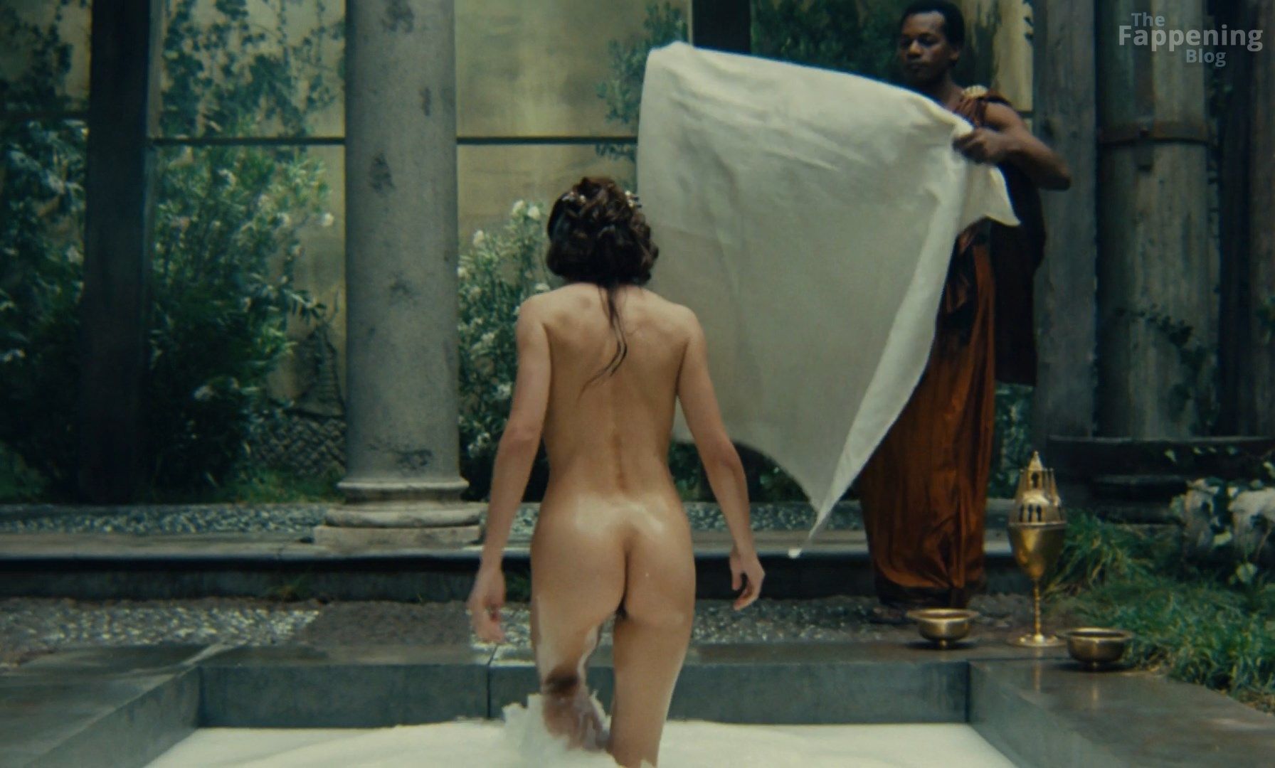 carole-bouquet-nude-sexy-14-the-fappening-pics