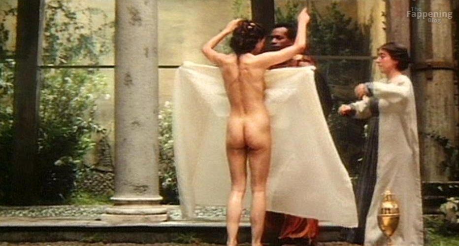 carole-bouquet-nude-sexy-22-the-fappening-pics