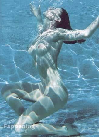 carre-otis-38-the-fappening-pics_