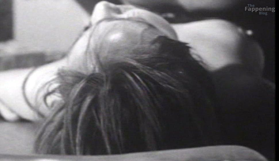 corinne-bohrer-nude-sexy-11-the-fappening-pics