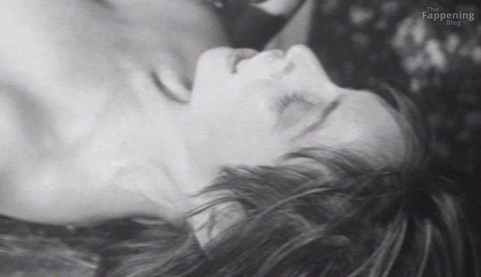 corinne-bohrer-nude-sexy-12-the-fappening-pics