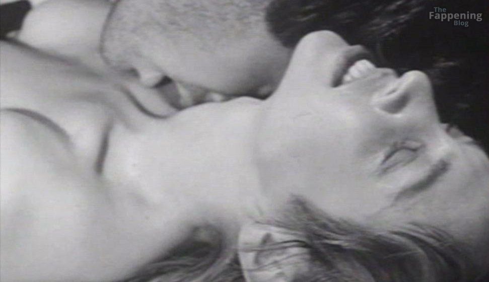 corinne-bohrer-nude-sexy-8-the-fappening-pics