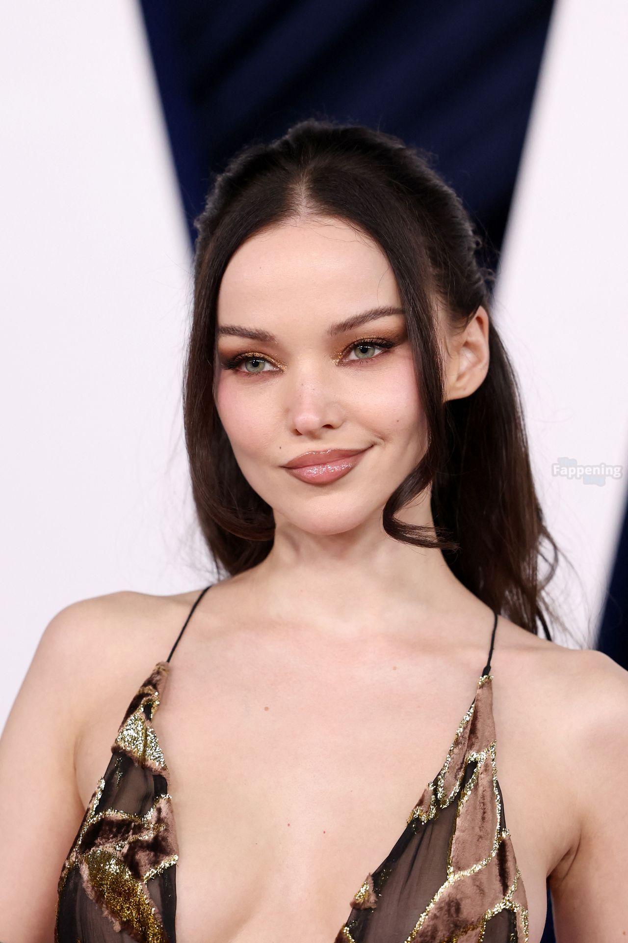 dove-cameron-sexy-16-the-fappening-pics-1