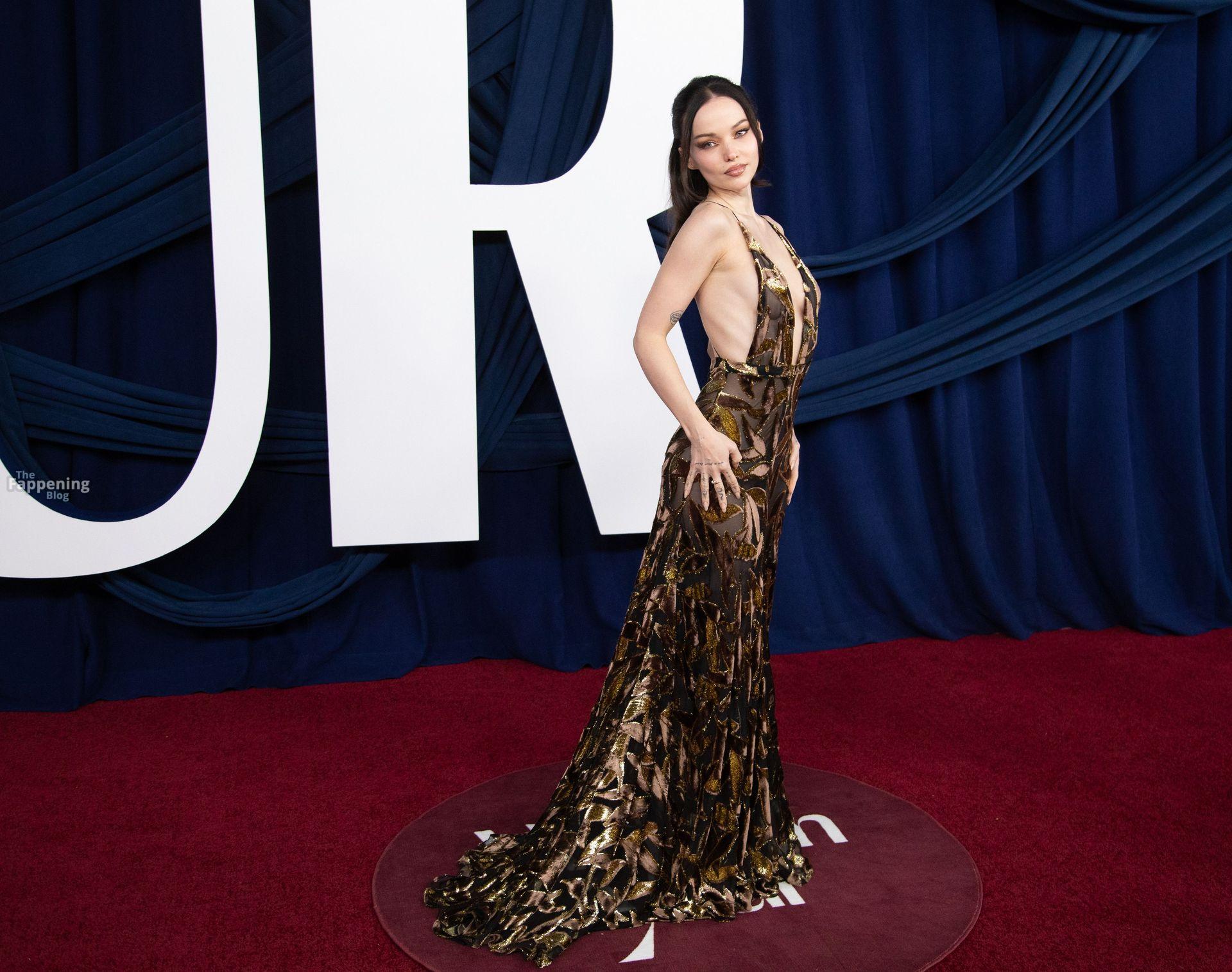 dove-cameron-sexy-63-the-fappening-pics