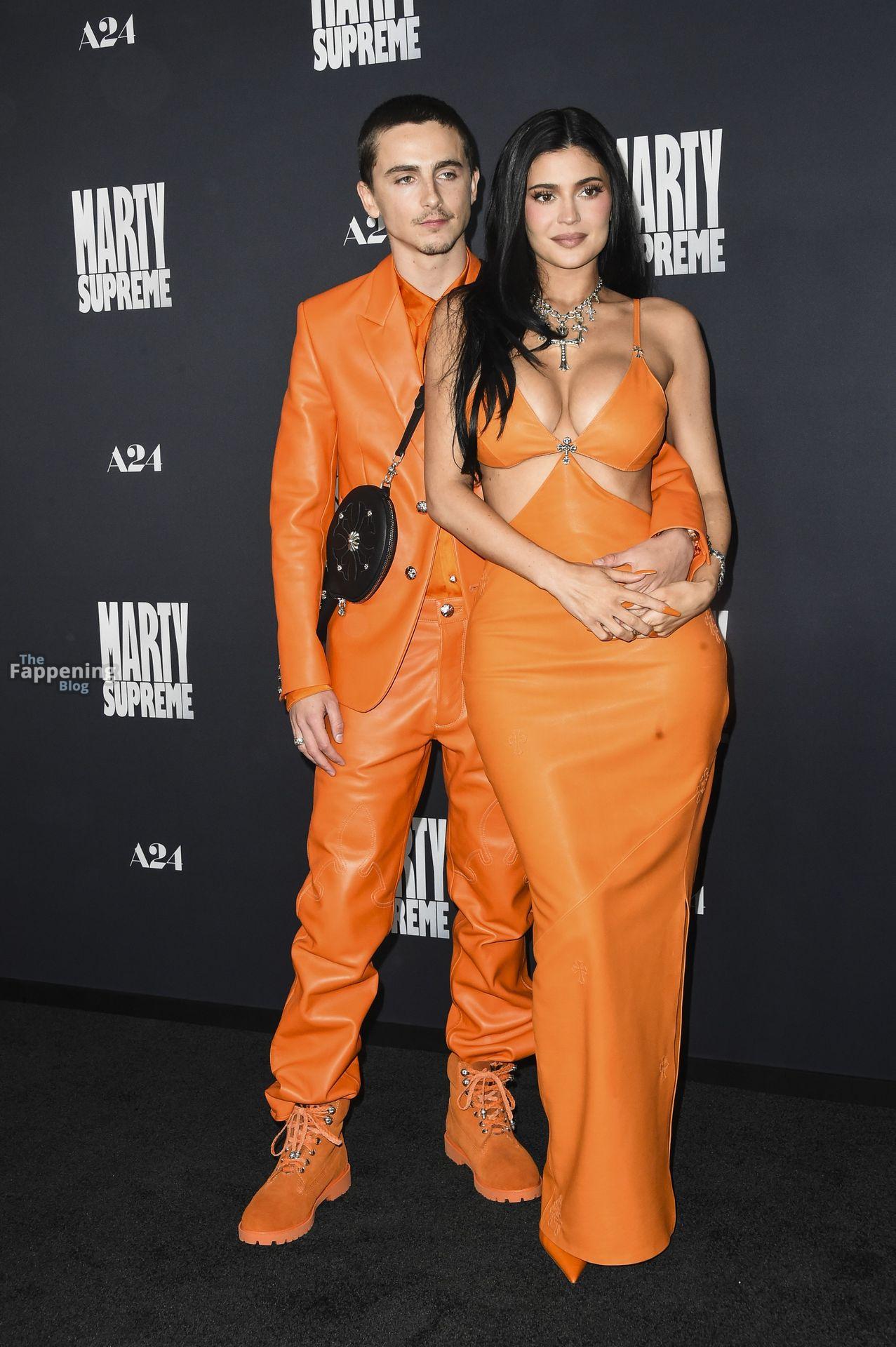 kylie-jenner-36-the-fappening-pics_