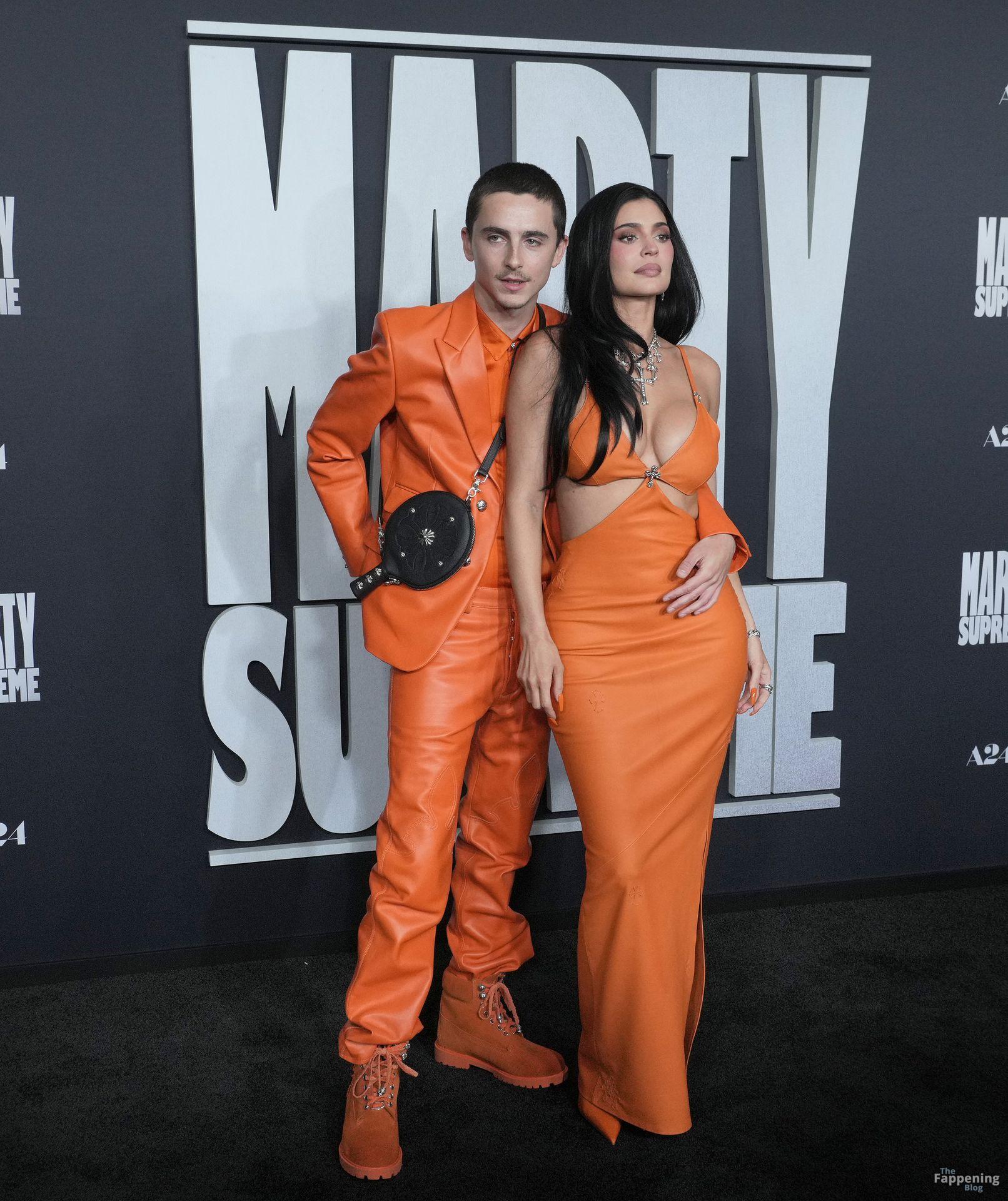 kylie-jenner-66-the-fappening-pics_