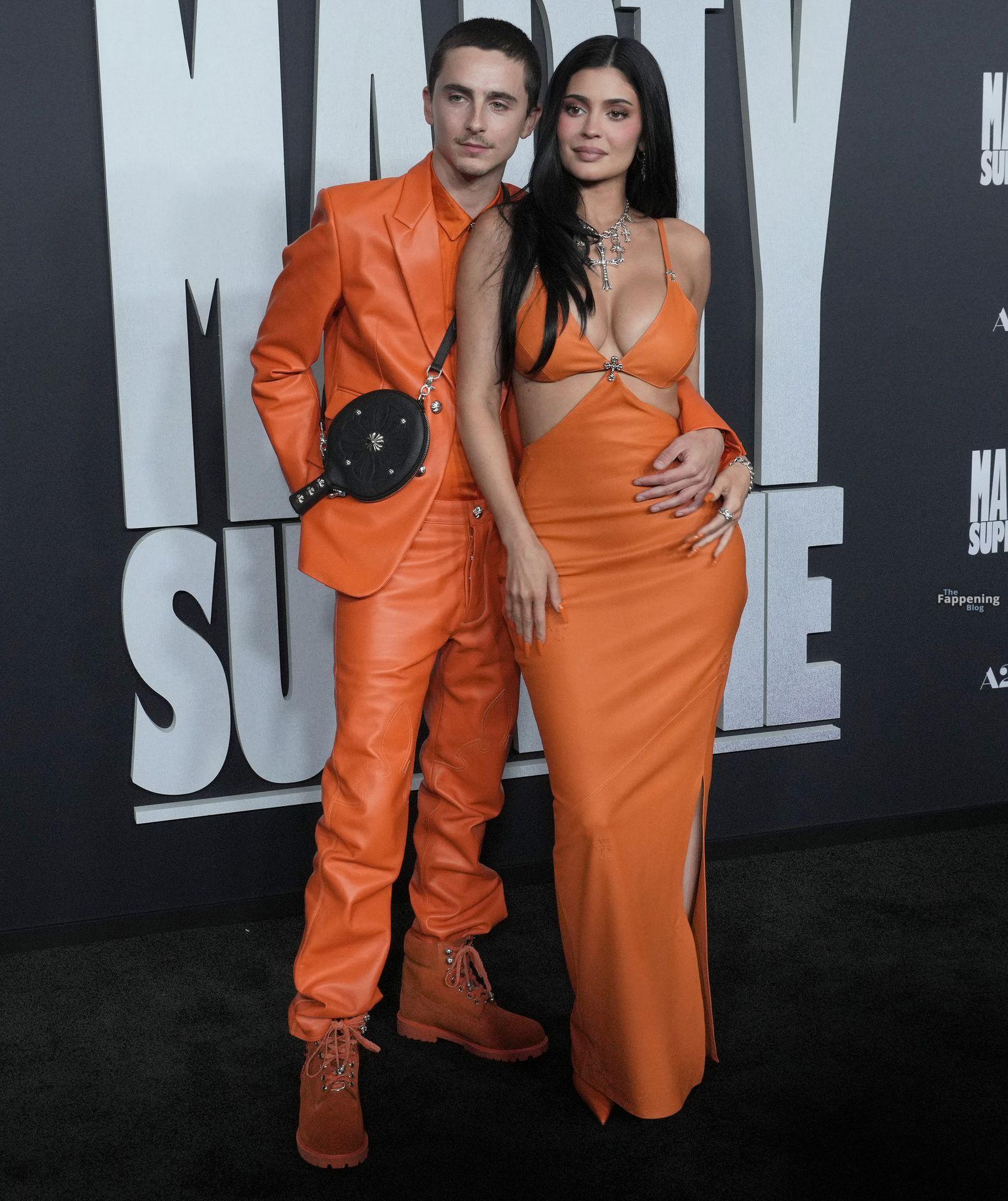 kylie-jenner-67-the-fappening-pics_