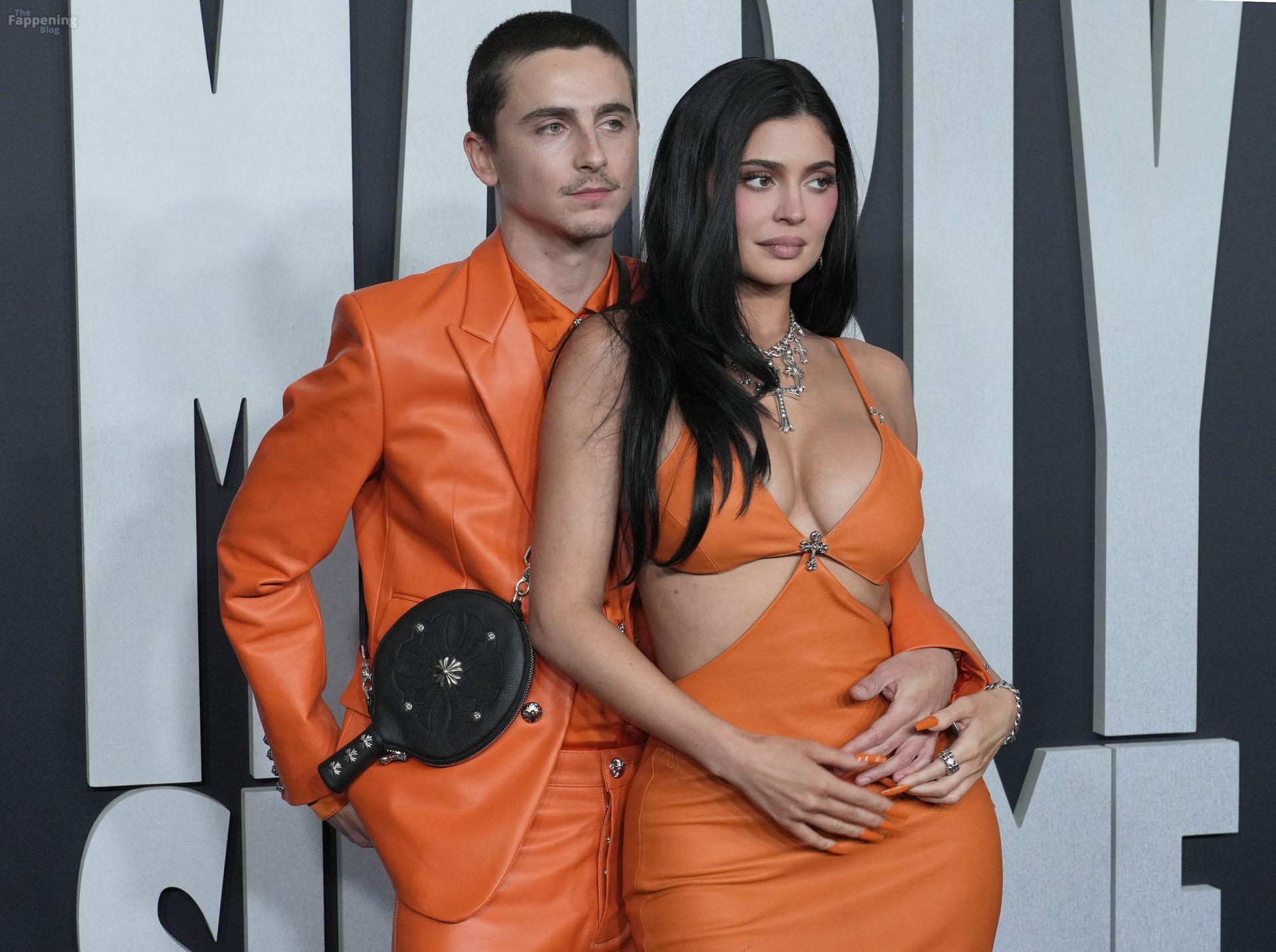 kylie-jenner-79-the-fappening-pics_