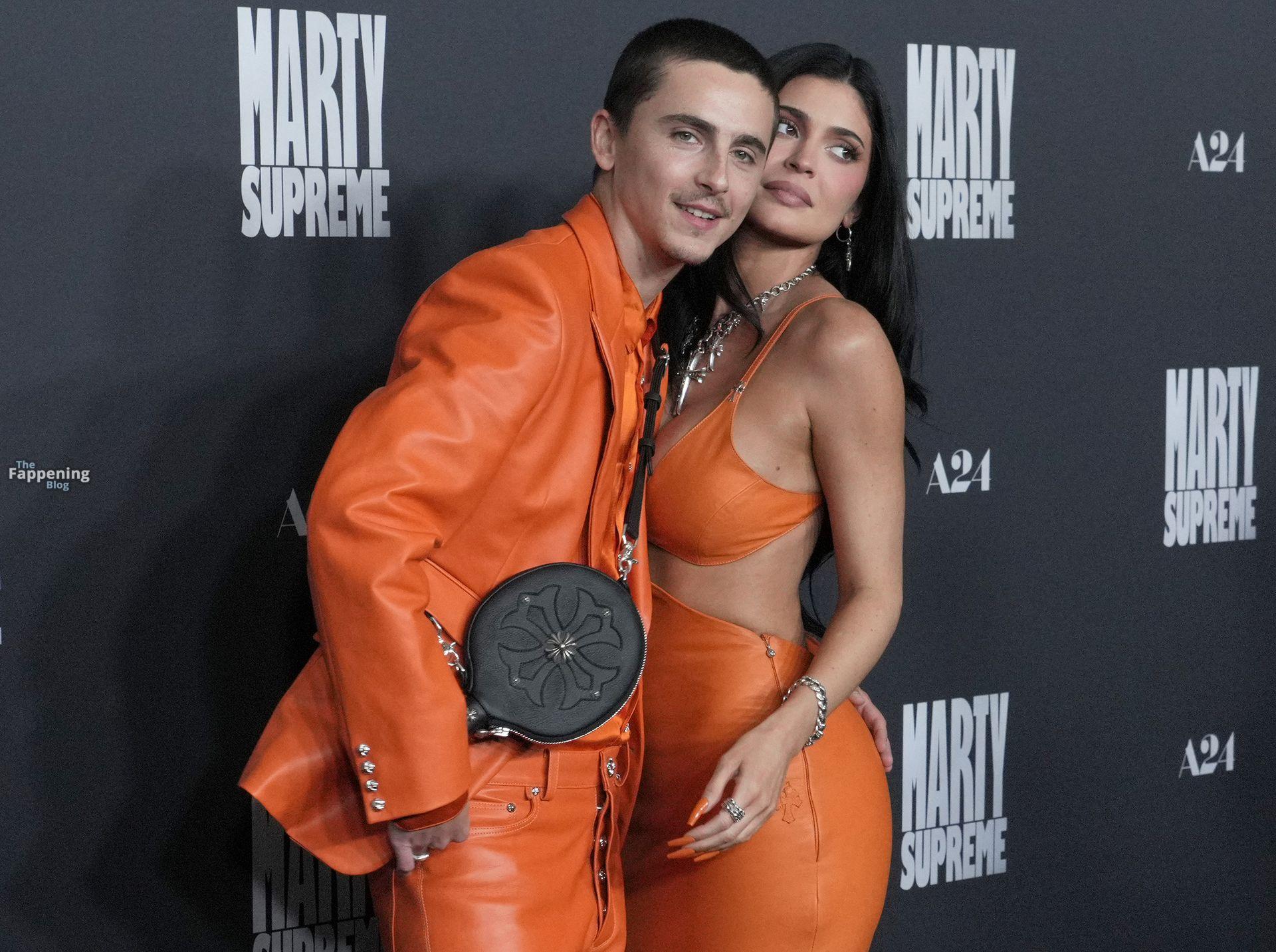 kylie-jenner-87-the-fappening-pics_