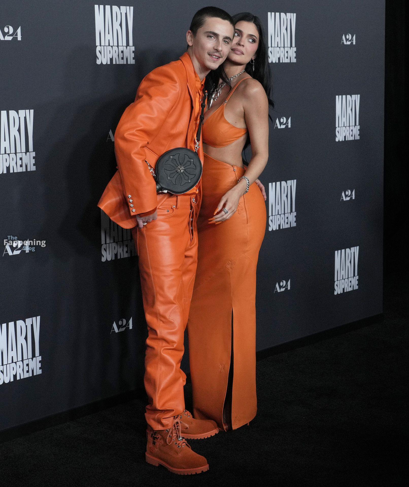 kylie-jenner-88-the-fappening-pics_