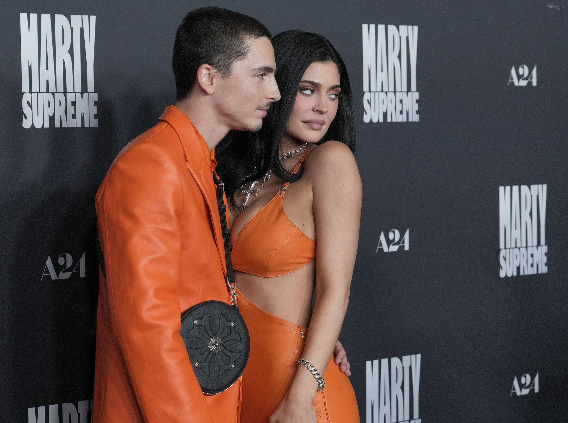 kylie-jenner-89-the-fappening-pics_