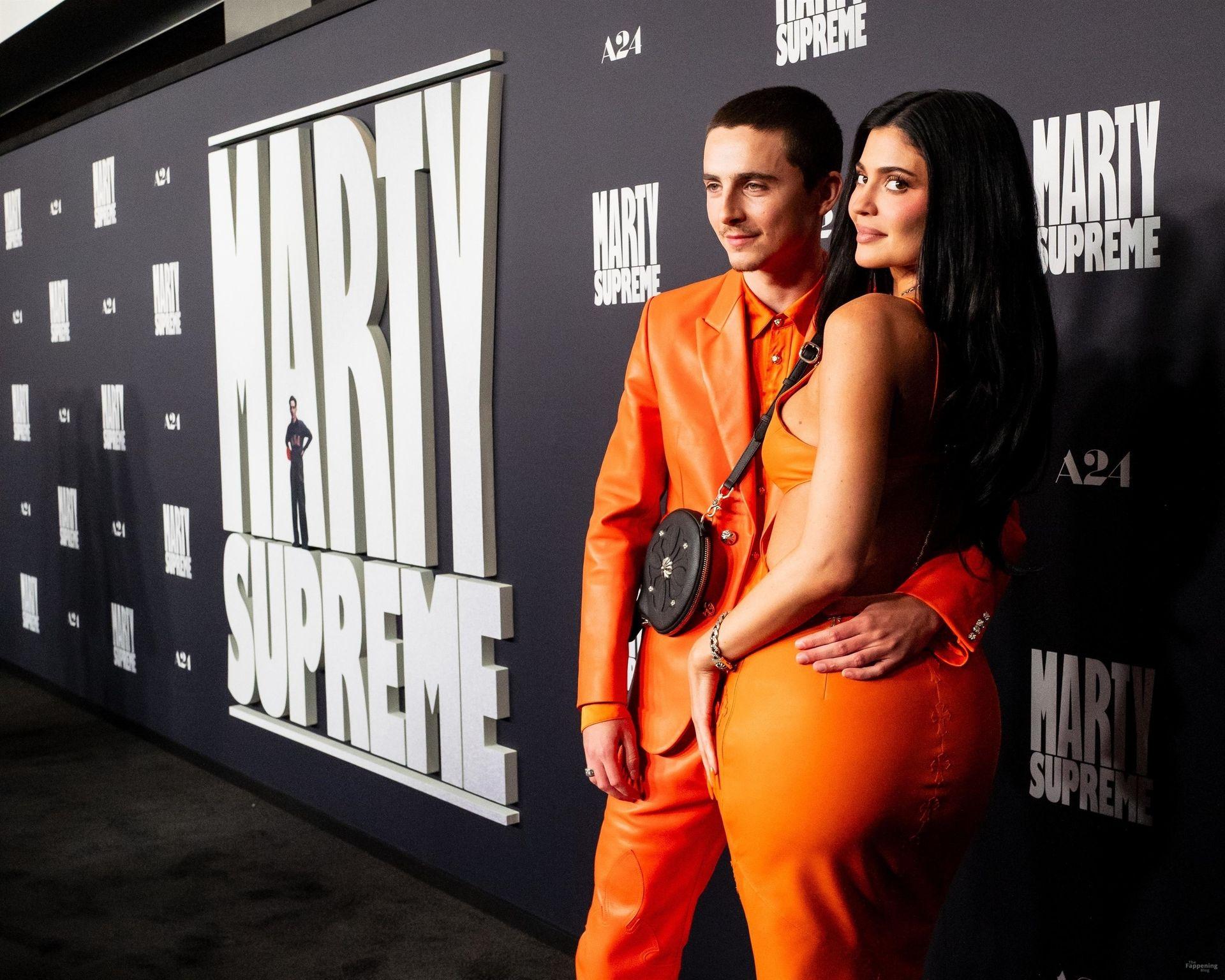 kylie-jenner-sexy-11-the-fappening-pics_-1