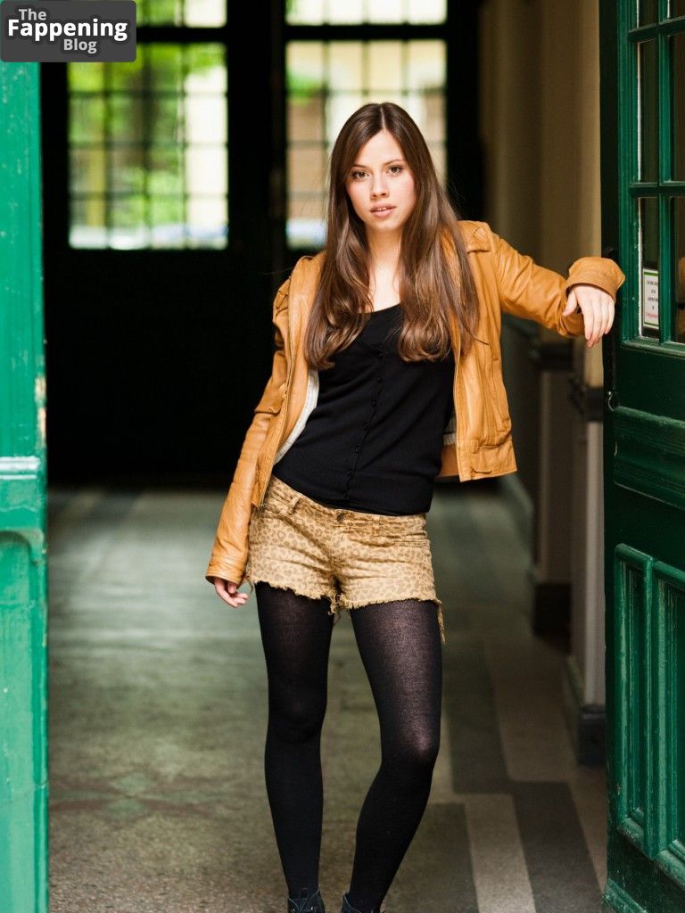 73d8eb45e7f35b6f019f097340bb20d42a4ed3a7-the-fappening-pics