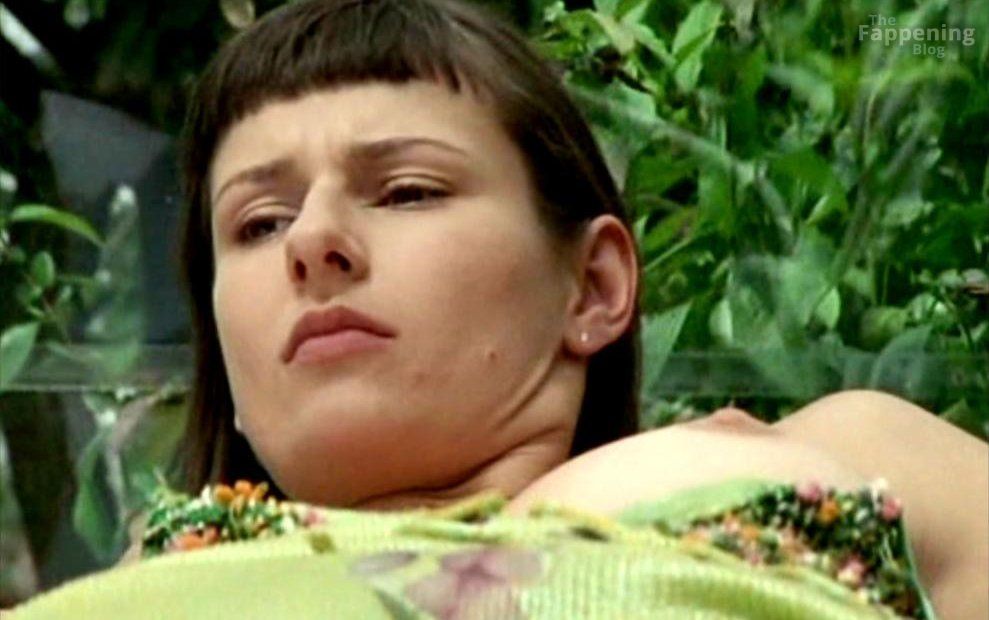 2c4b02a5fb889f366ec5f87aa2894b58ec1dbb09-the-fappening-pics