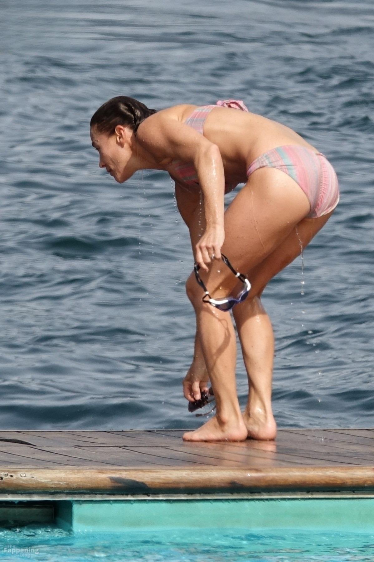 441795429fc2864ac852973c182406bf0061b6a3-the-fappening-pics